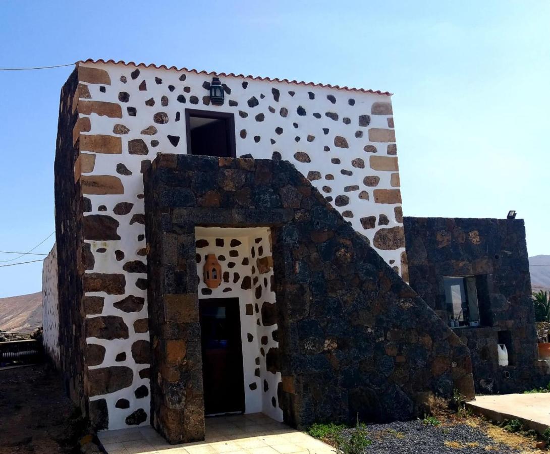 Lovely Cottage La Oliva Exterior photo